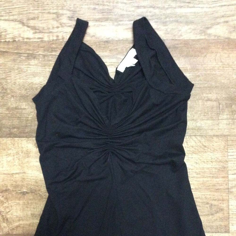 Very fitted black tank top